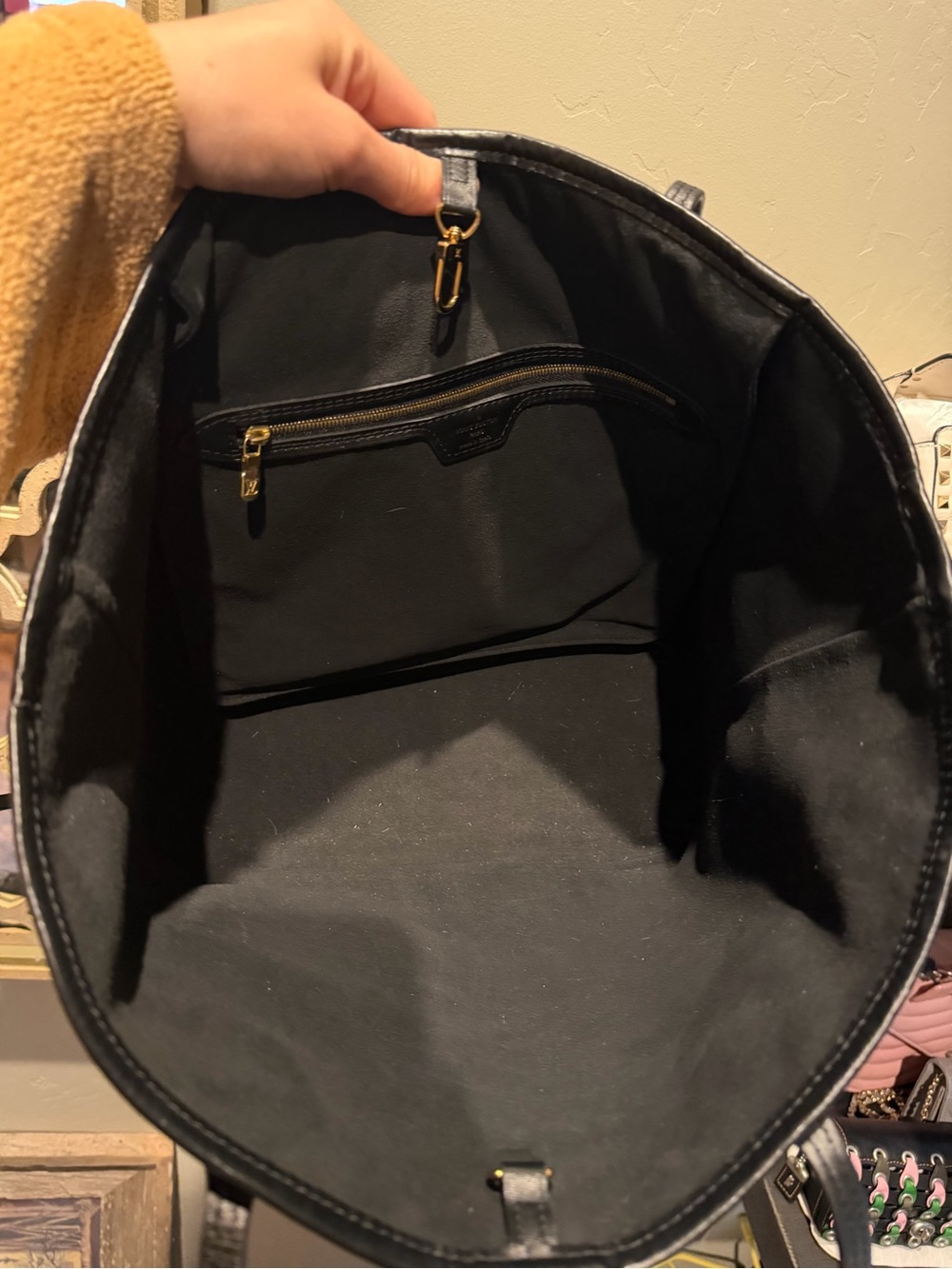 Louis Vuitton Game On Neverfull - Picture 7 of 12